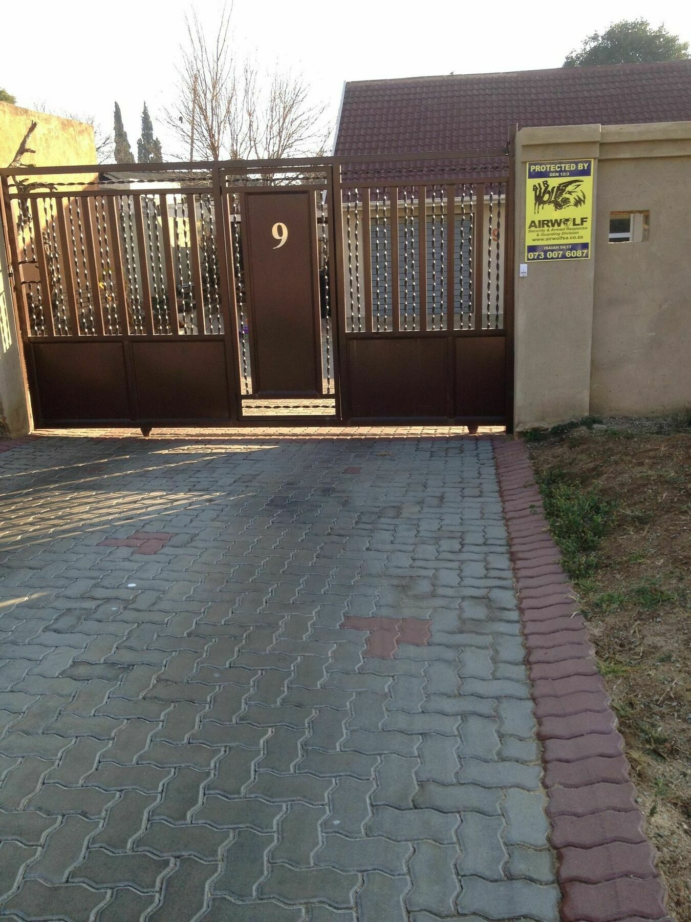 Bed and Breakfast Afrikawisa At O.R. Tambo International Airport Kempton Park Exterior foto